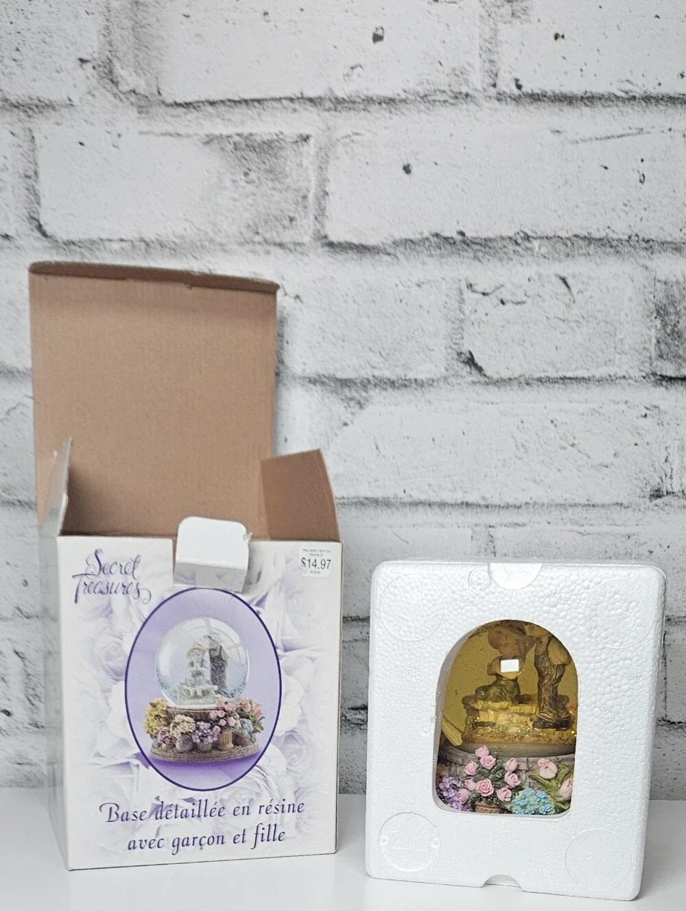 Secret Treasures Musical Snow Globe Boy & Girl Friend Resin Base NIB - Picture 5 of 7